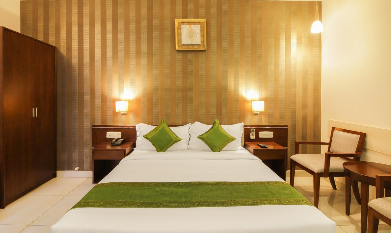 Maharaja Inn Chikmagalūr Extérieur photo